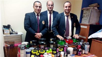 ضبط مكملات غذائية بـ٢٥٠ ألف جنيه بحوزة راكب بمطار شرم الشيخ