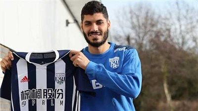 علي جبر يستعد للظهور الأول اليوم مع بروميتش أمام ساوثهامتون