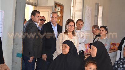 بالصور.. وزيرة التعاون الدولي تتفقد مشروعات مبادرة «النداء» بقنا