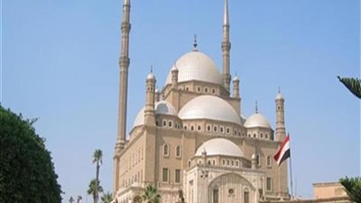 التحقيق في سرقة حديد سور القلعة