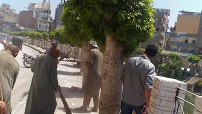 رفع 1545 طن قمامة بنطاق حي شرق وغرب المنصورة خلال العيد