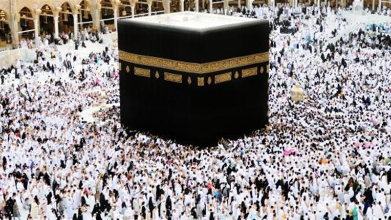 معتمرين