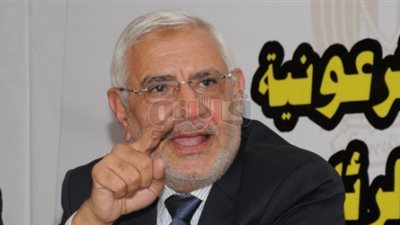 هل يدفع «مصر القوية» ثمن صدامات أبو الفتوح مع الدولة؟.. القضاء الإداري ولجنة الانتخابات الرئاسية ينظران حل الحزب.. سمير صبري: استمراره يضر بالأمن القومي.. باحث: جميع الأحزاب الإسلامية في مفت