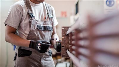 ألمانيا.. زيادة إقبال اللاجئين على التأهيل المهني