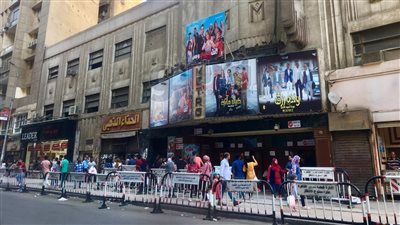 ضعف الإقبال على سينمات وسط البلد (فيديو)