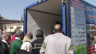 افتتاح 7 منافذ غذائية في بورسعيد