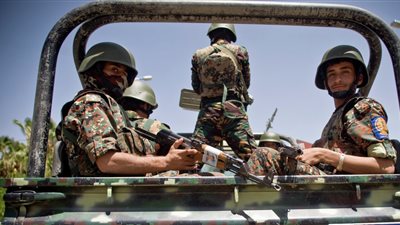 مقتل 8 من قوات هادي في عمليات قنص للحوثيين