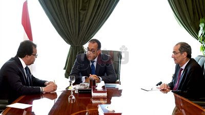 رئيس الوزراء يتابع تنفيذ تكليفات الرئيس بتطبيق الاختبارات المميكنة