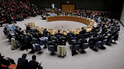 مجلس الأمن يدرس قرارا بإدانة إيران لدعمها مليشيات «الحوثي»