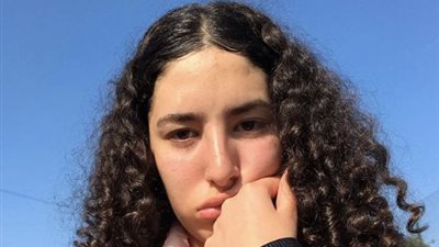 لينا الفيشاوي ترد على سؤال للجمهور عن علاقتها بوالدها