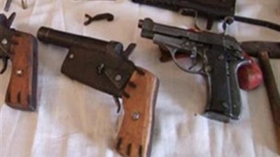 ضبط معلم بحوزته سلاح ناري في المنيا