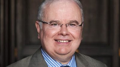 رئيس المدرسة الوطنية الفرنسية يشيد بالمستوى المتميز للشباب المصري