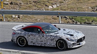 مرسيدس تجذب عملاءها بسيارة جديدة