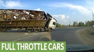 بالفيديو.. أغرب حوادث السيارات على الطرق