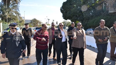 بالصور.. محافظ الإسماعيلية يفتتح شارع عمر بن الخطاب