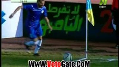 بالفيديو.. «عزت» يحرز الهدف الثالث لسموحة في شباك المحلة