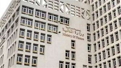 المالية: القيادة السياسية حريصة على دعم الصناعة المحلية للنهوض بالاقتصاد.. ٦ مليارات جنيه لتحفيز الصادرات.. ٥ مليارات لإنشاء ١٣ مجمعًا صناعيًا.. وحوافز ضريبية وجمركية للمشروعات الصغيرة