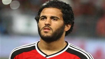 الأهلي يطلب تقريرا من عبد الحفيظ حول سبب مد إجازة مروان محسن