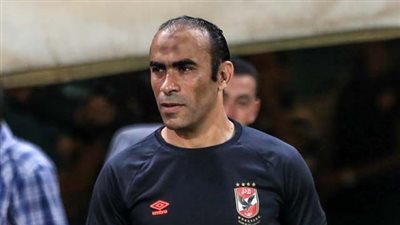 عبد الحفيظ يحتج على قرارات جهاد جريشة بعد خسارة الأهلي أمام بيراميدز (فيديو)