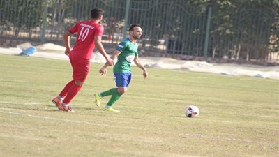 محمد رمضان يتعرض لشد خفيف بمران المقاصة استعدادا لبطل السنغال