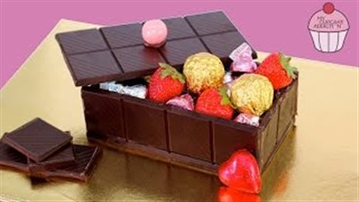 بالفيديو.. طريقة صنع علبة من الشوكولاتة لعيد الحب
