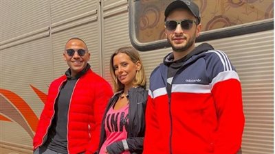 حمادة هلال وإيمان العاصي بالملابس الرياضية في كواليس «قانون عمر»