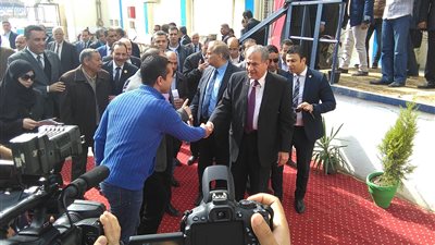 وزير التموين: رصيد القمح الإستراتيجي يكفي حتى 18 مايو المقبل