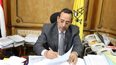 محافظ شمال سيناء يعتمد نتيجة القبول بمدارس التمريض (صور)