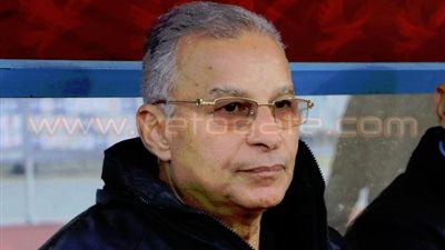 «زيزو» يرفض مطالبة الأهلي برفع راتبه بعد تنصيبه لنهاية الموسم