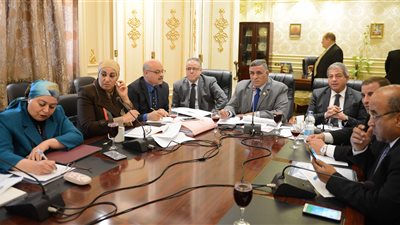 القوى العاملة تقترح إعداد تشريع جديد للعمالة غير المنتظمة