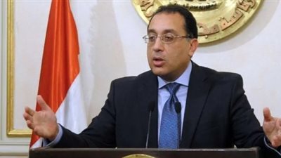 مصطفى مدبولي و12 وزيرا في عزاء والد سحر نصر