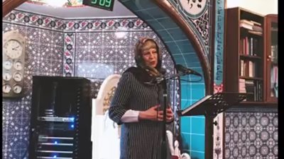 تيريزا وكوربين وخان يشاركون بـ«زر مسجدي» (فيديو)