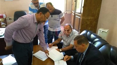 محافظ الشرقية يشدد على سرعة الانتهاء من فحص طلبات تقنين أراضي الدولة