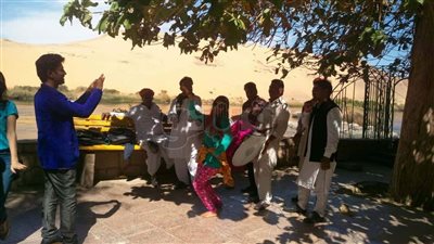 استعراضات راقصة بمتاحف أسوان ورمز الصداقة بمهرجان الفنون (صور)