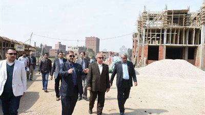 محافظ الشرقية يتفقد مشروع الإسكان الاجتماعي بالزقازيق (صور)