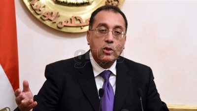 وزير الإسكان يستعرض تفاصيل التصالح في مخالفات البناء أمام البرلمان.. الطلبات تقدم للجان فنية بعيدا عن المحليات.. 5 آلاف جنيه رسوم الطلب.. ولا مصالحة في التعدي على الأراضي الزراعية