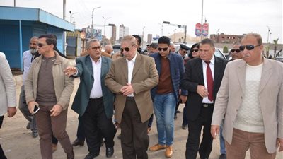 محافظ الإسماعيلية يشدد على إزالة التعديات بشارع الثلاثيني (صور)