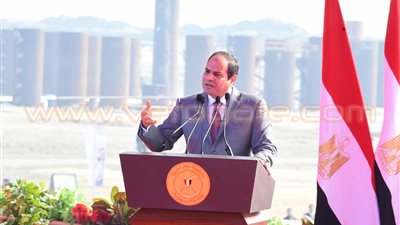 السيسي يمد فتح معبر رفح للغد