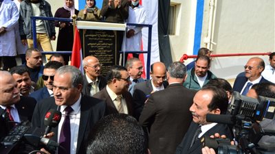 وزير التموين يفتتح صوامع جديدة في المنيا بتكلفة 20 مليون جنيه.. ويؤكد: الأرصدة الاستراتيجية من القمح تكفي حتى 18 مايو المقبل.. احتياطي قصب السكر آمن.. لا يوجد أي ضرر بالدواجن المجمدة (فيديو وصور)