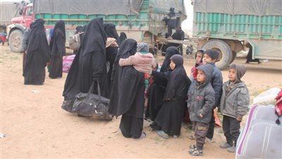 للمرة الأولى.. ألمانيا تتسلم 4 أطفال من عائلات داعش المحتجزين بسوريا