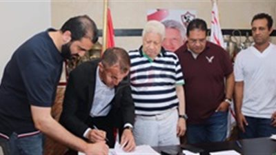 تفاصيل الساعات الأخيرة في رحلة تنصيب ميتشو مديرا فنيا للزمالك.. المدرب الصربي: عمي اشتغل في القلعة البيضاء.. مستعد لقيادة الفريق أمام بطل الصومال.. ومرتضى منصور يقدم الخواجة في مؤتمر صحفي غدا