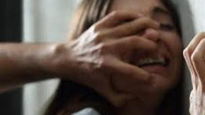 أب يتهم شابا بمحاولة التعدي الجنسي على طفلته بالمنيا