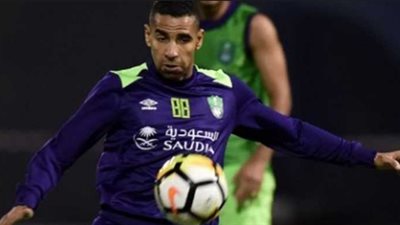 مؤمن زكريا احتياطيا مع أهلي جدة أمام الجزيرة بدوري الأبطال