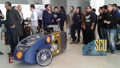 سيارة صديقة للبيئة تمثل «هندسة الإسماعيلية» بمسابقة «شل» بسنغافورة (صور)