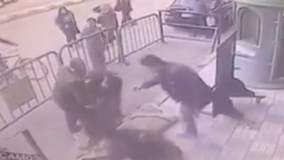 والد الطفل الناجي من الموت بأسيوط: يعاني من ضمور في المخ