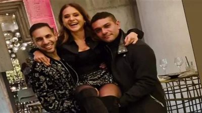 نيللي كريم تحتفل بعيد ميلادها وخطيبها يغيب عن المشهد.. هل انفصل عنها؟