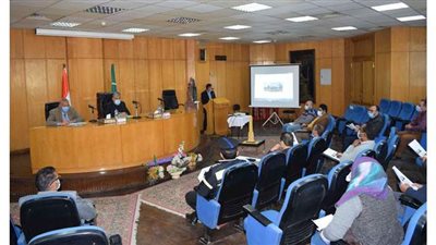 رفع السيارات المتهالكة من شوارع محافظة المنيا