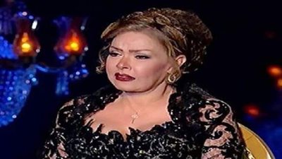 لوسي ترفض الكشف عن عمرها وتعلق: مش من حق حد يعرف عمري أد إيه (فيديو)