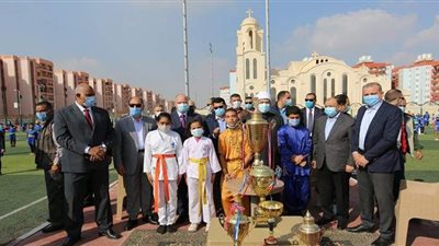 وزراء الشباب والأوقاف والتنمية ومحافظ القاهرة يتفقدون مركز شباب الأسمرات