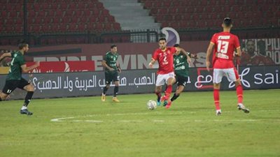 15 دقيقة.. الأهلي يبحث عن الهدف الأول أمام غزل المحلة
